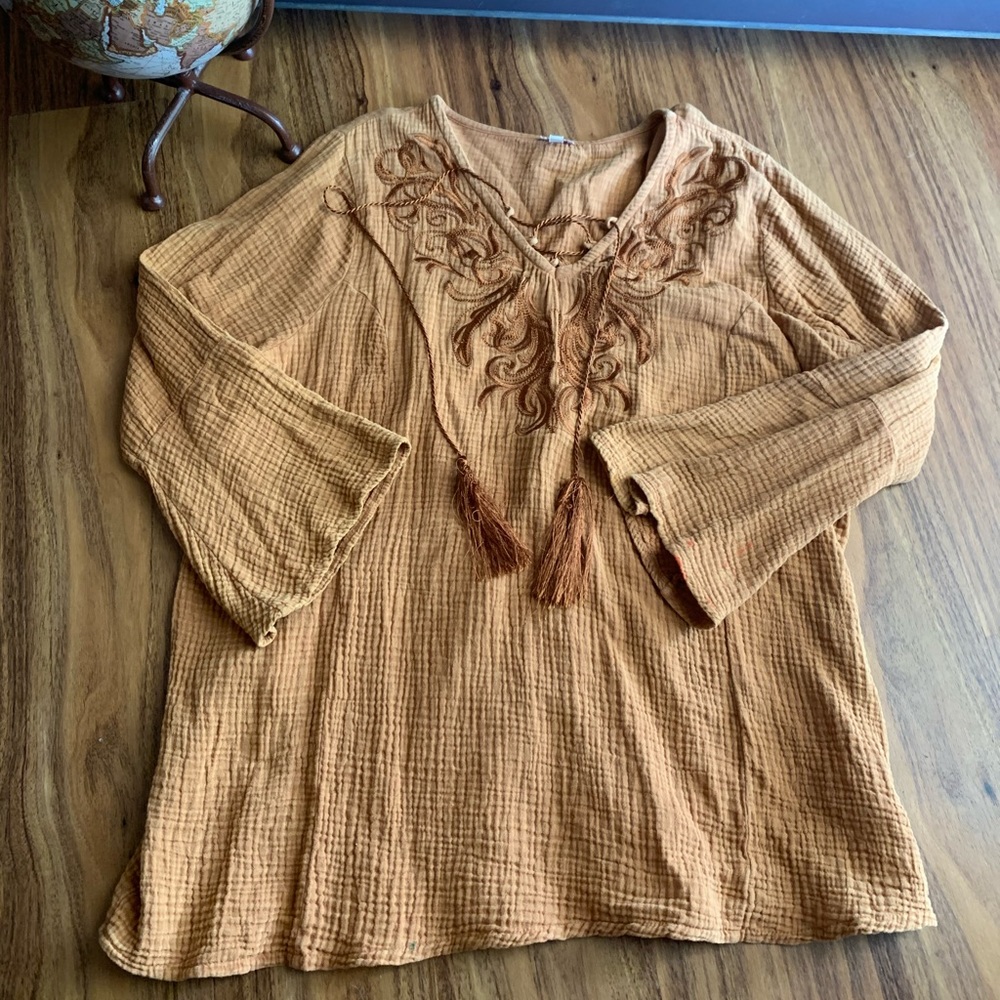 2/$15 Reba top